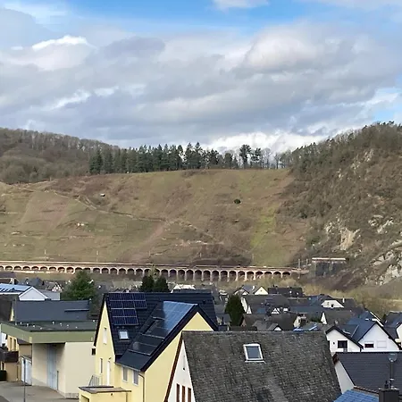 Apartment Burgblick Pünderich